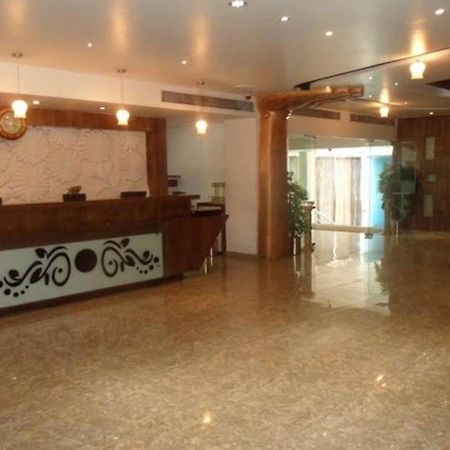 Hotel Maan Residency Satellite Road أحمد أباد المظهر الخارجي الصورة