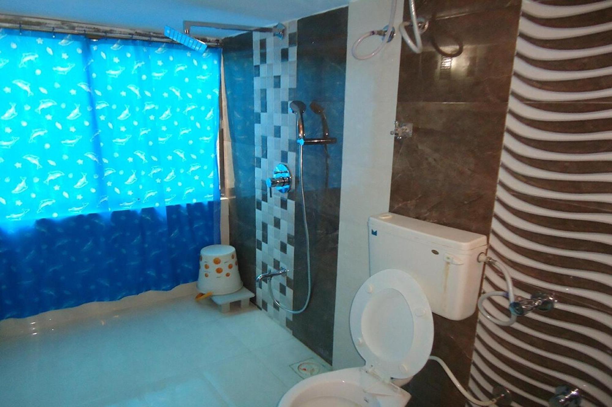 Hotel Maan Residency Satellite Road أحمد أباد المظهر الخارجي الصورة