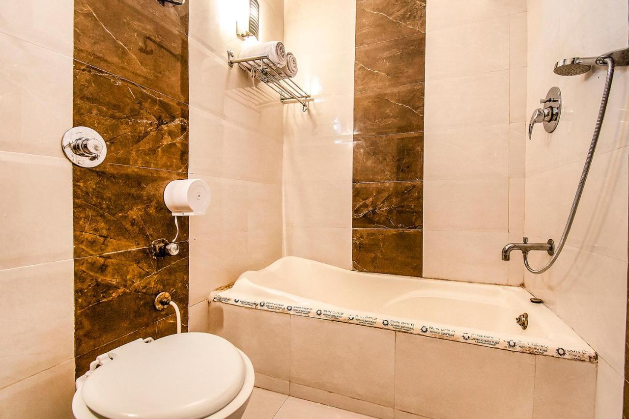 Hotel Maan Residency Satellite Road أحمد أباد المظهر الخارجي الصورة
