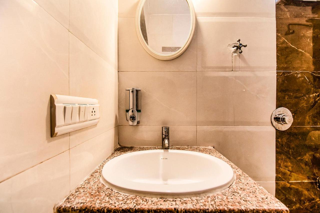 Hotel Maan Residency Satellite Road أحمد أباد المظهر الخارجي الصورة
