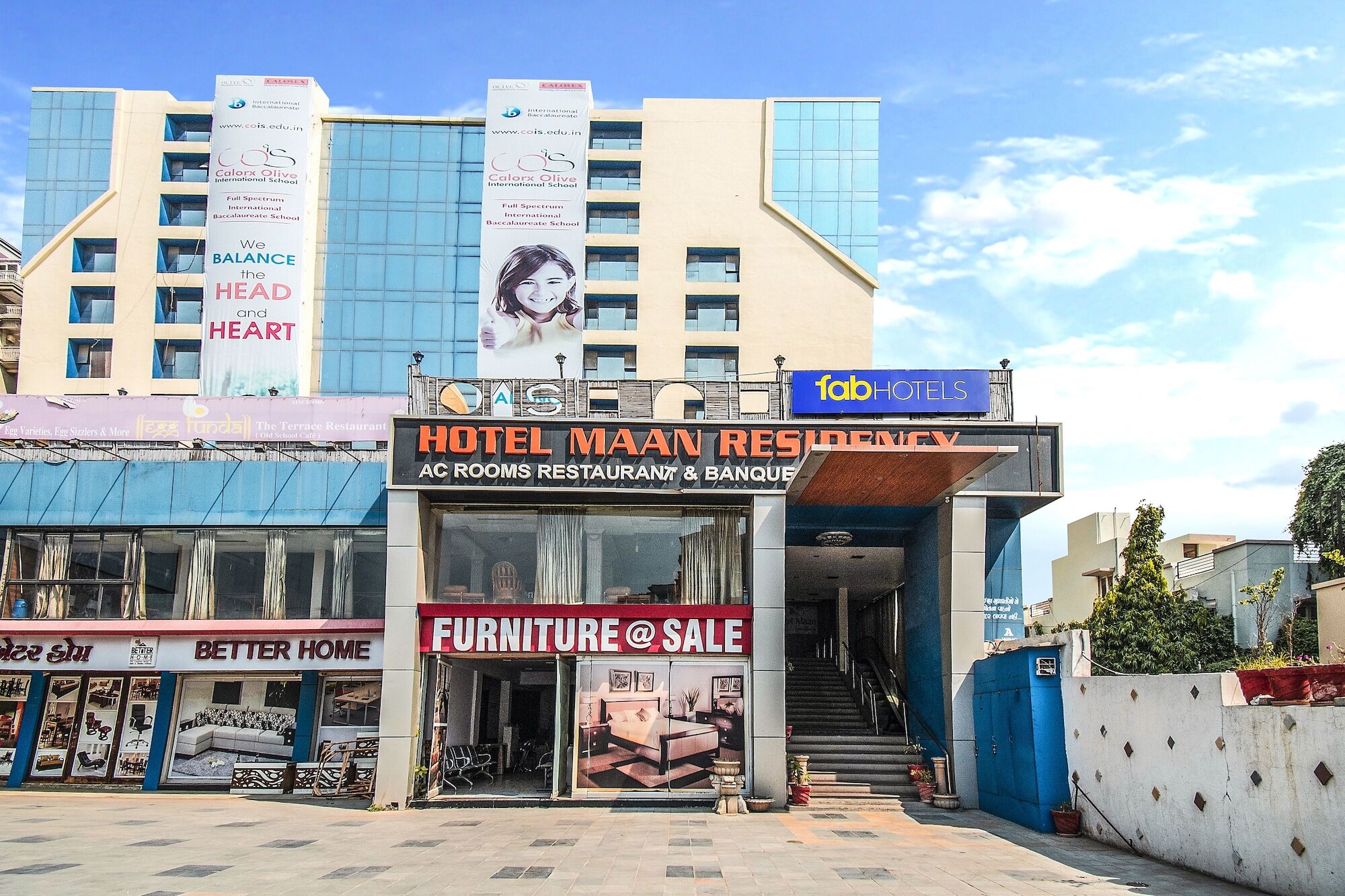 Hotel Maan Residency Satellite Road أحمد أباد المظهر الخارجي الصورة